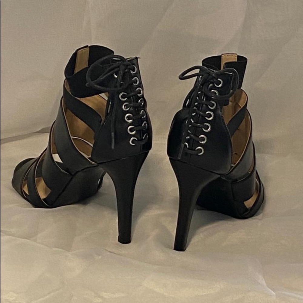 Nive West Size 8 Good condition.